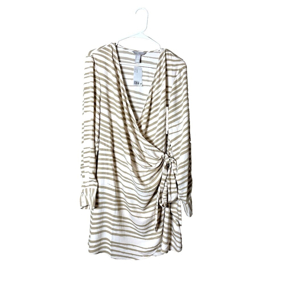 NWT H&M Woman's Beige & White  Zebra Print Long Sleeve Wrap Dress Size XL